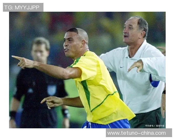 巴西足球传奇罗纳尔多的辉煌生涯与不朽影响解析